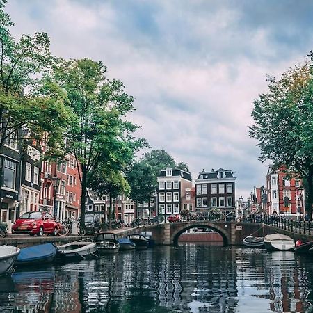 ホテル Modern, Brand New Houseboat Near Amsterdam モニキンダム エクステリア 写真