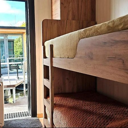 ホテル Modern, Brand New Houseboat Near Amsterdam モニキンダム エクステリア 写真